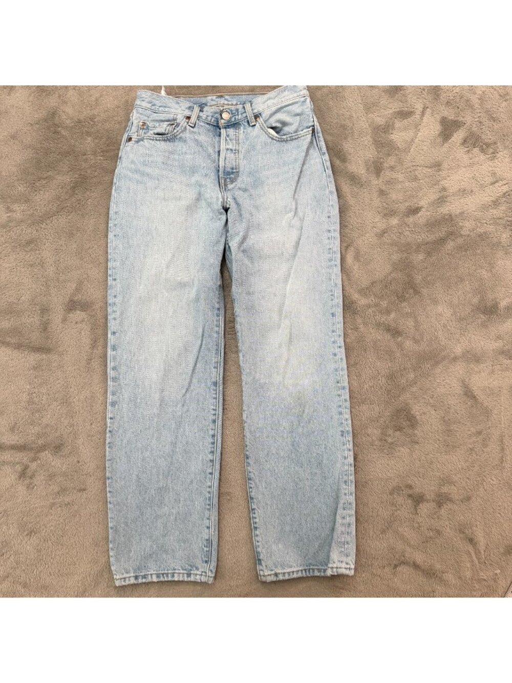 Levi's 501 Straight Leg Jeans Womens size 26 Button Fly Light Wash